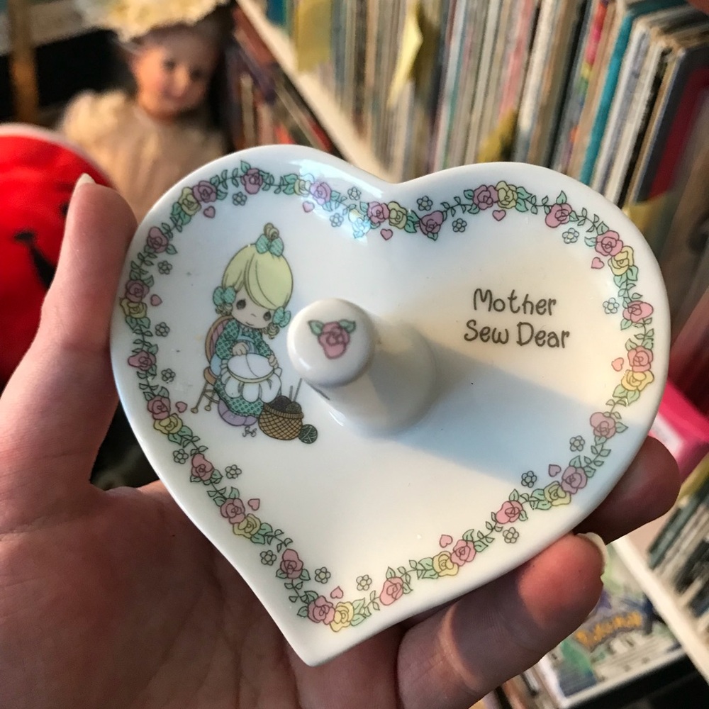 1995 Precious M O M E N T S Ring holder
